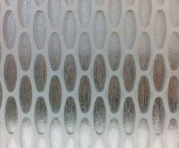 Large Ovalesque + Brushed Silver